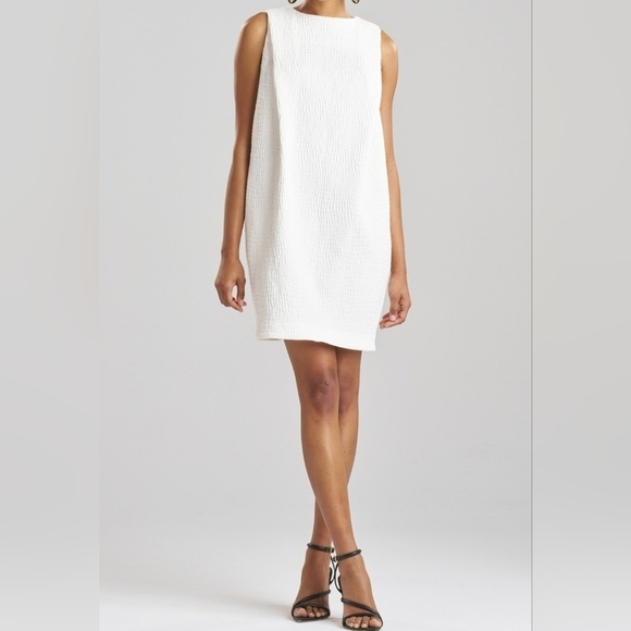 Natori Dresses & Skirts - NATORI TEXTURED COTTON JACQUARD SHIFT DRESS.